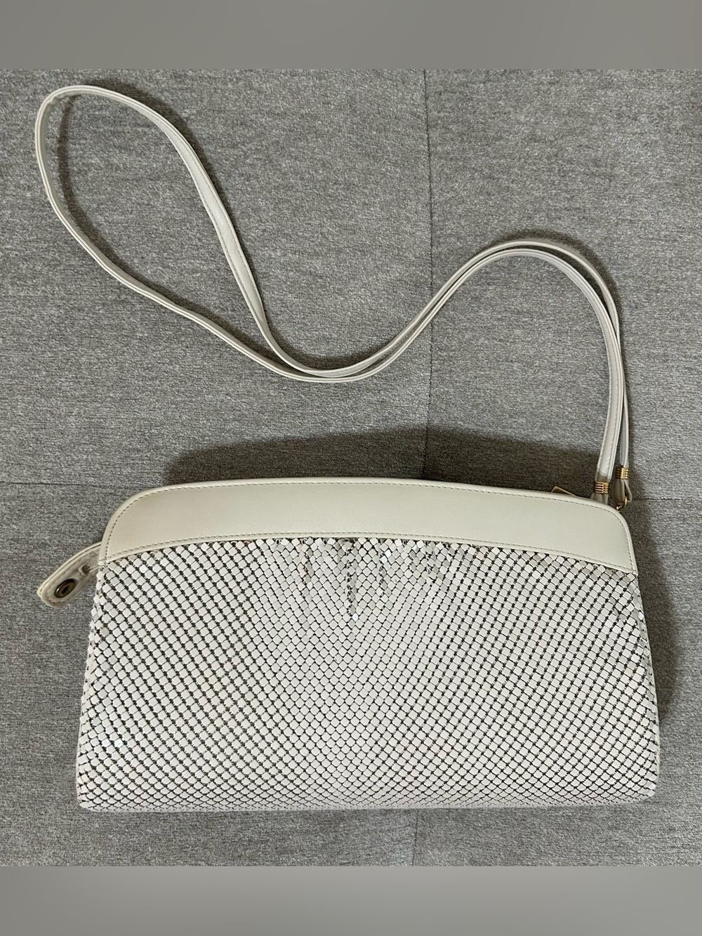 Beige Metal Mesh Crossbody Shoulder Bag - Evening Purse Vintage